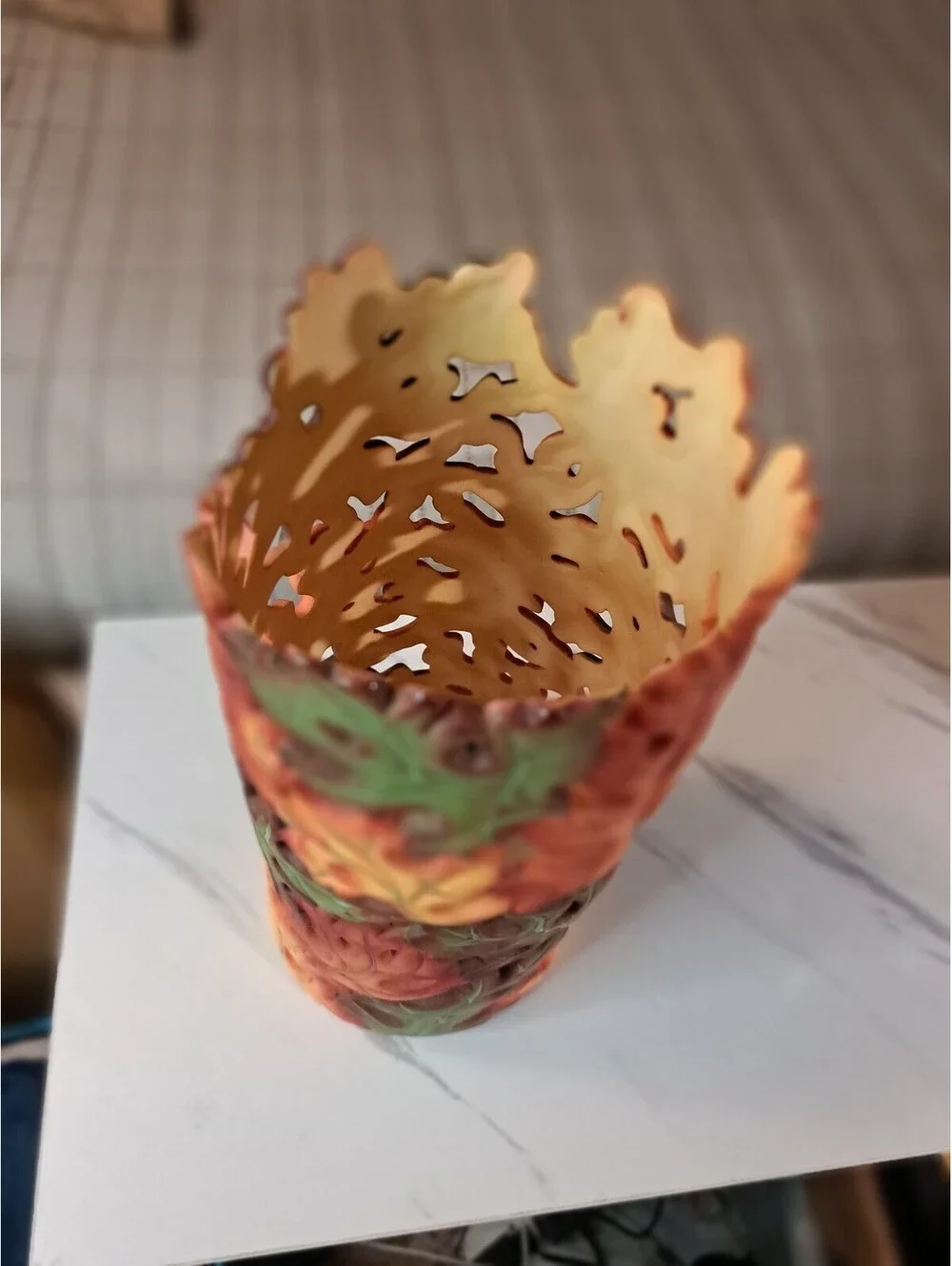 Vtg Partylite Whispering Leaves Pillar Lantern Cutout Autumn Leaf Design 9.5
